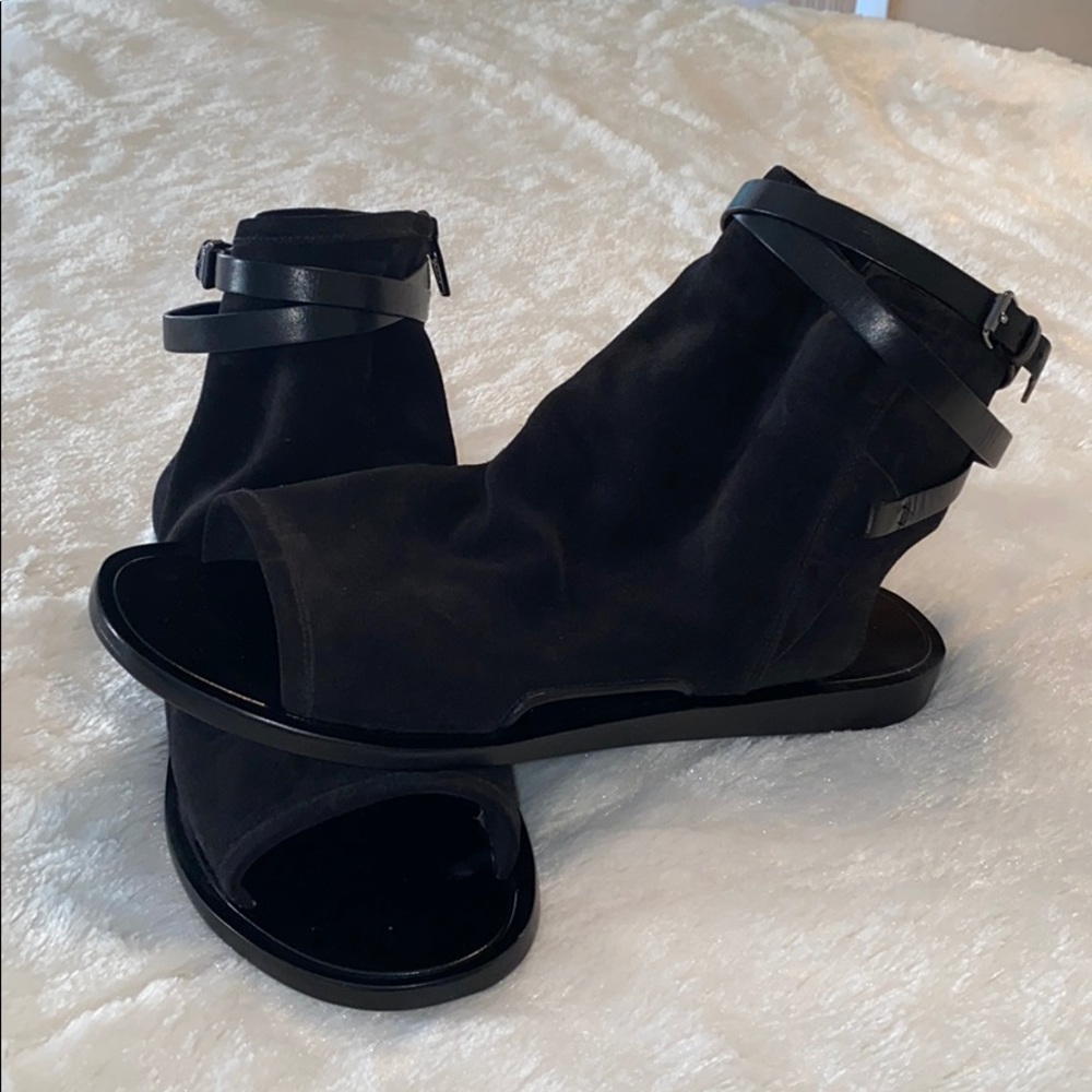 Vince Thalia Sandals